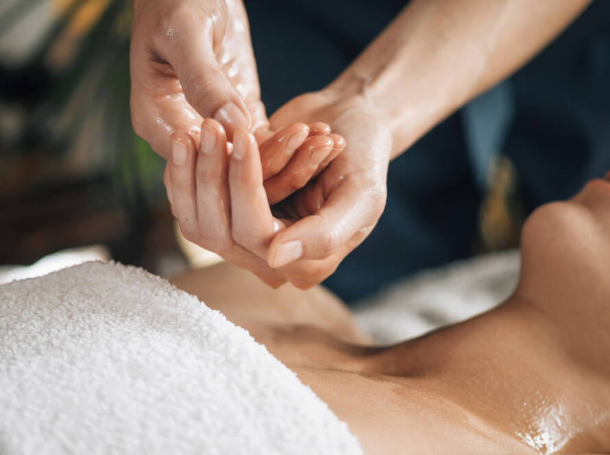 massaggio olistico, Accademia Massaggio e Benessere, Formazione specialistica in Massaggio, Genova